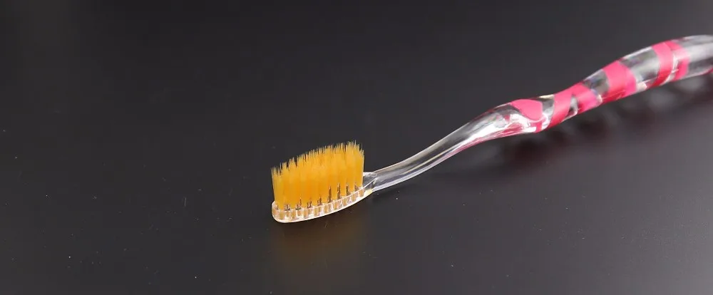 yc3036-petg-handle-toothbrush-details (8).JPG