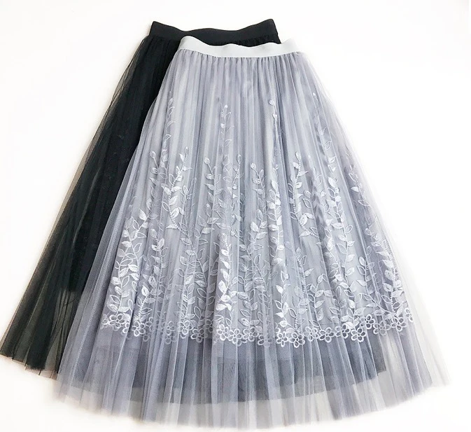 

High Quality Elegant Tulle Long Pleated Skirt Women 2018 Summer floral Embroidery A-line tutu Lace mesh Skirt Women midi skirt, White and blue / customized