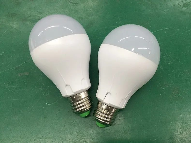 Лампочка с радиолокационным датчиком движения и фото. 7 Вт e27 led Bulb 480 Lumen. 600lm 7w e27 2700k 220v led1711g7 прозрачная. Лампы светодиодные Pulsar e27 с жидкостным рассеиванием. Led Bulb Navigator 702 e27.