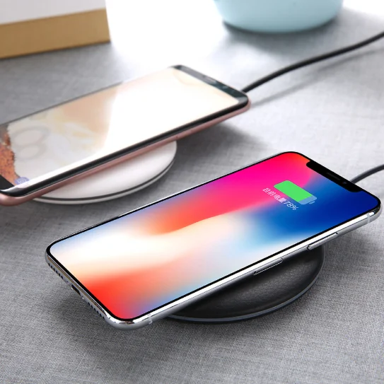

New Tech Gifts Competitive Price Universal Fast Wireless Charger 10W Wireless Charger With Blue Lighting, White/black