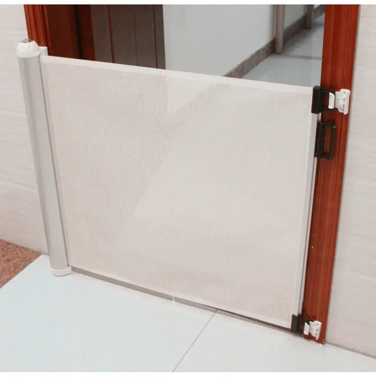 retractable door gate