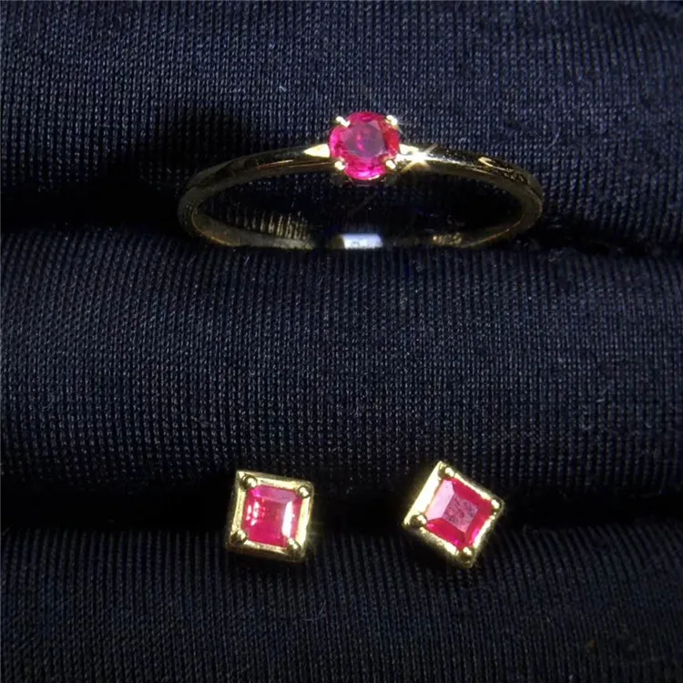 

Factory Supplier 18k gold natural red ruby stud earring ring jewelry set for bridal wedding