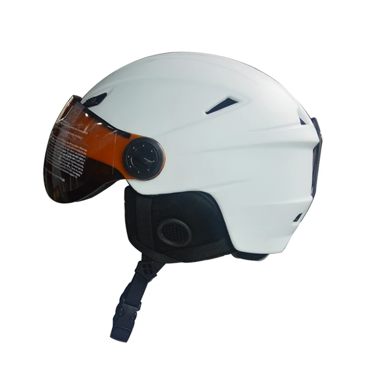 

CE Standard EPS Liner Snow Helmet With Goggle