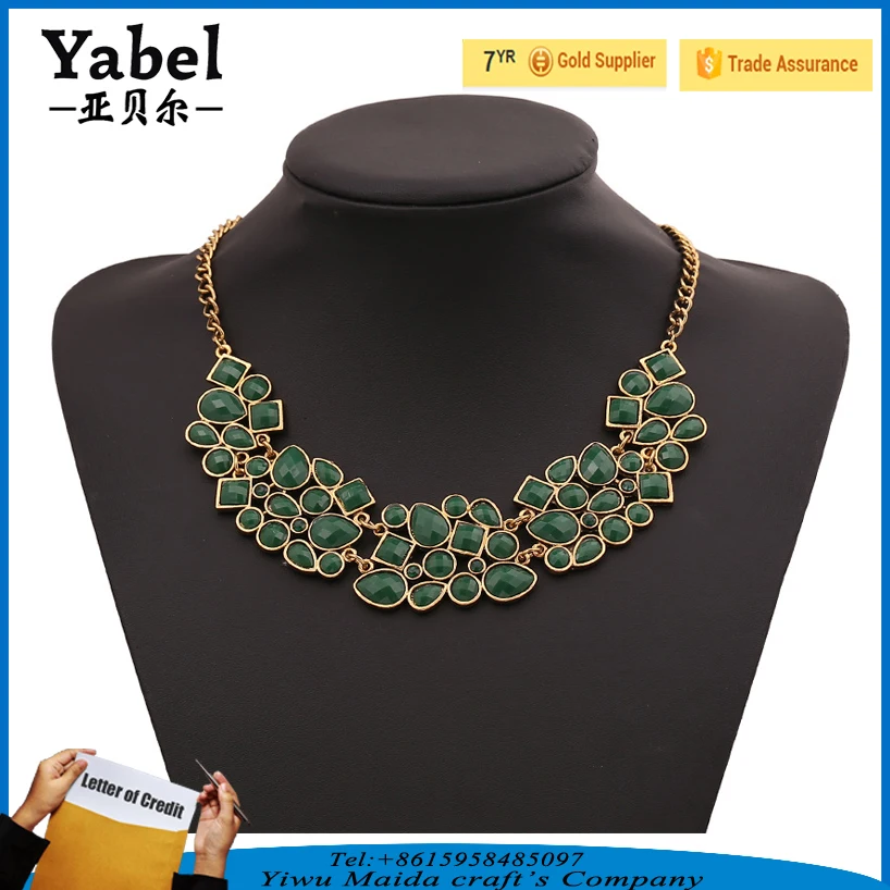 Exaggerated Emerald Beads Gold Chain Artificial Jewelry Necklace Women
