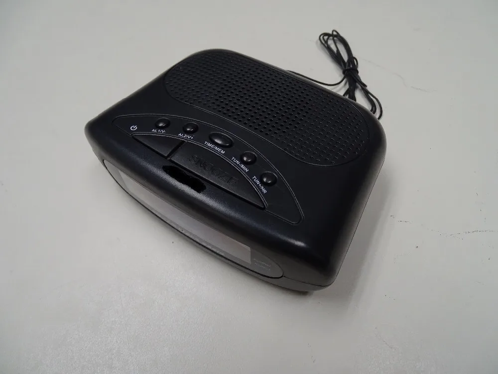 
Digital Alarm Clock Radio 