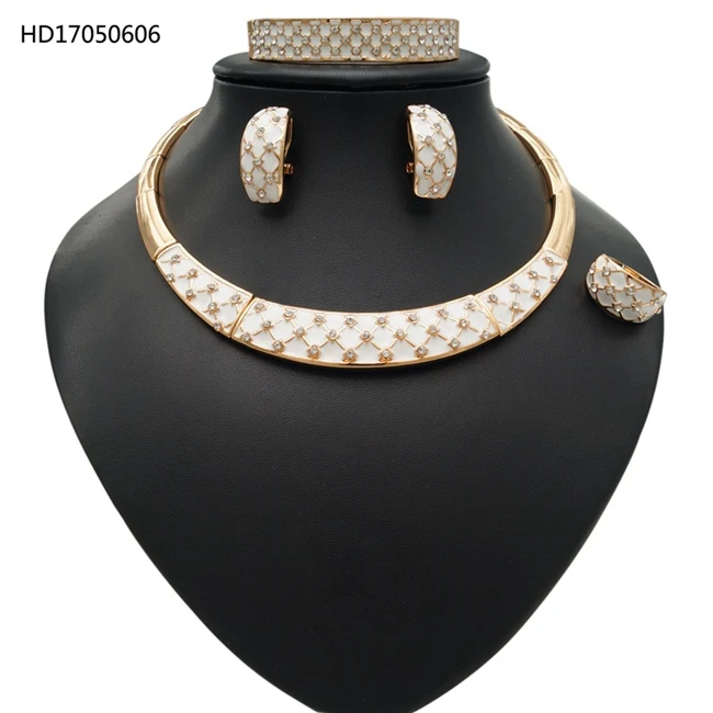 

Oil Diffuser Necklace Kundan Rani Haar Designs Photos 18K Dubai New Gold Chain Jewelry