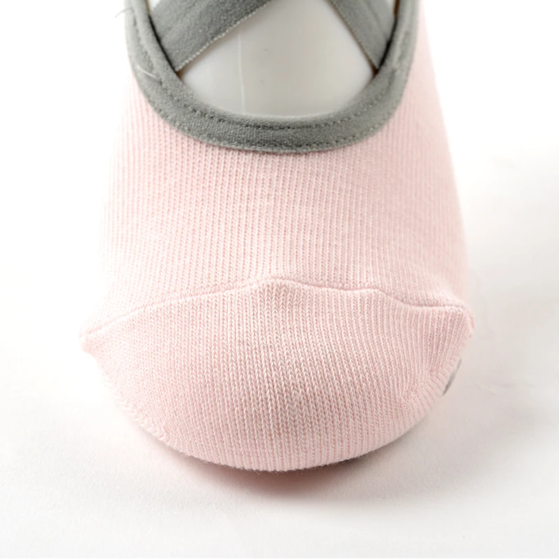 
MEIKAN Wholesale Custom Colorful Cotton Anti-slip Silicone Sole Dance Socks Non Slip Women Pilates Grip Yoga Socks 