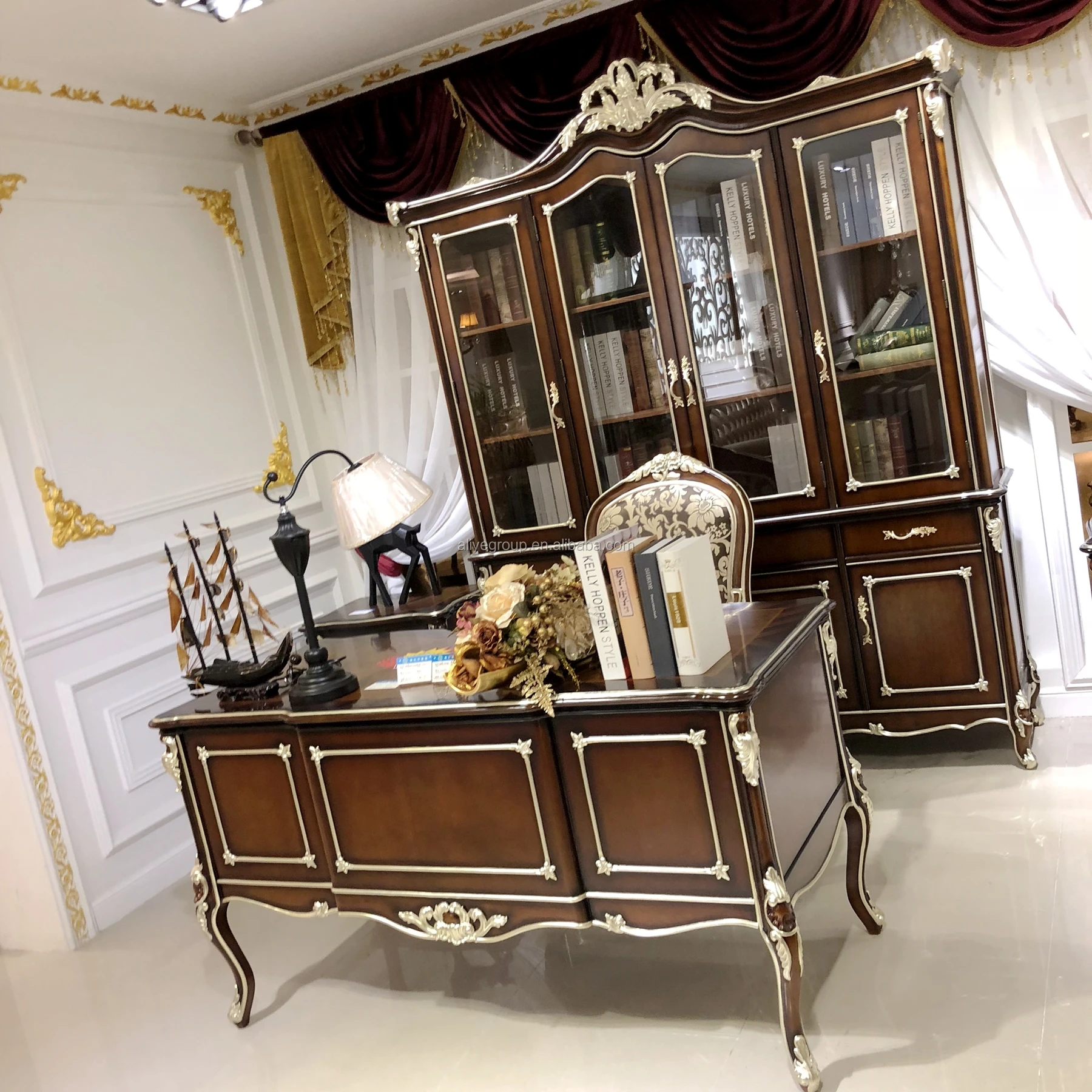 Luxury Gold Executive Office Desk And Chairs For President And Ceo Use