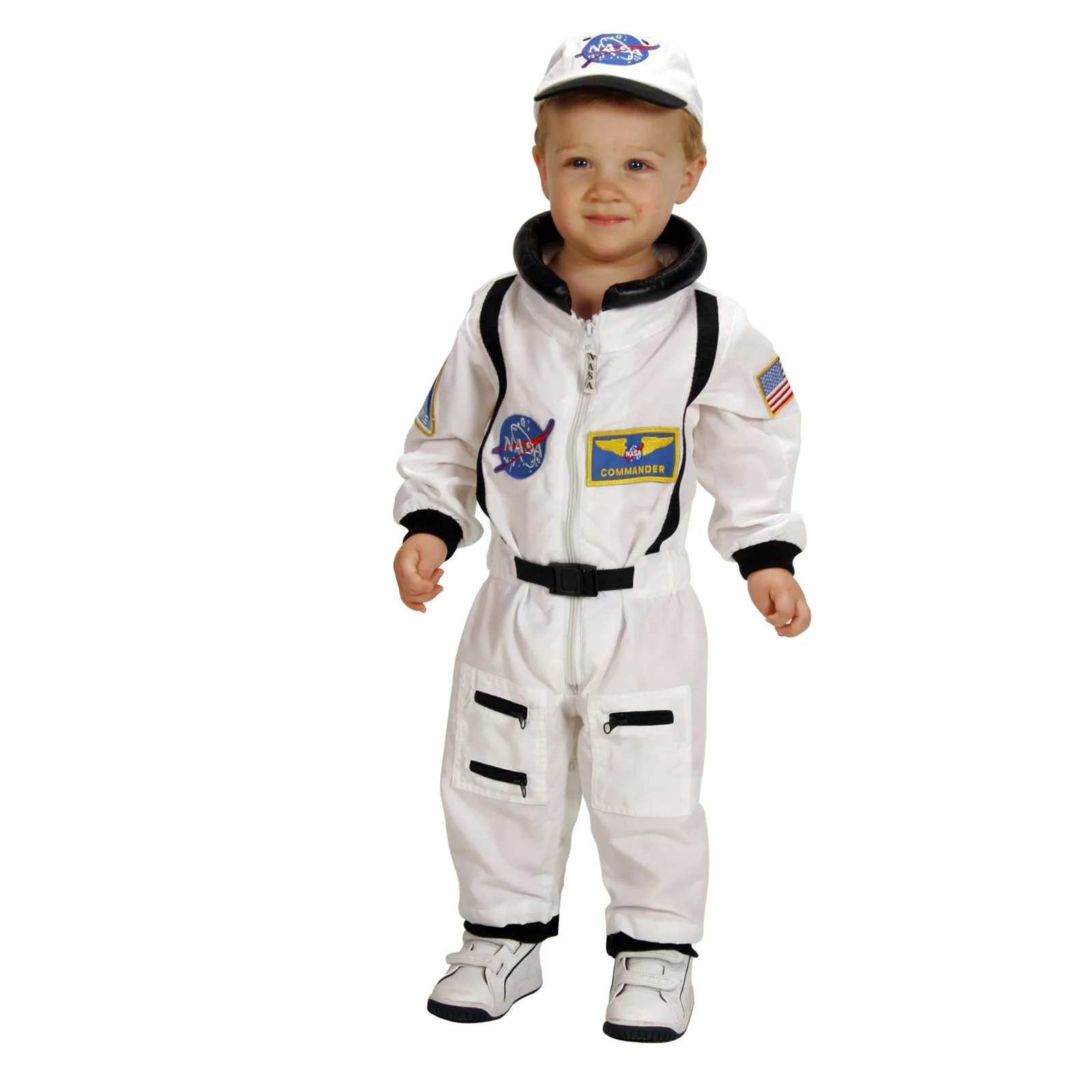 Детский костюм космонавта своими руками. Костюм Космонавта. Костюм Космонавта для детей. Космический костюм для мальчика. Новогодний костюм Космонавта для мальчика.