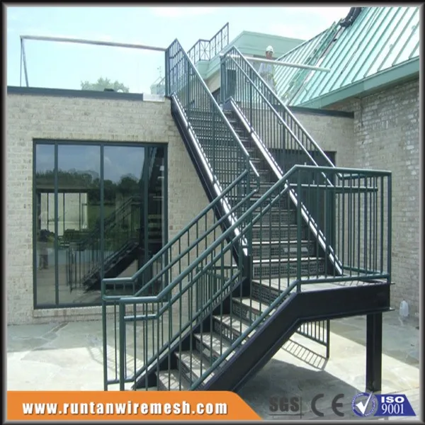 Exterior de acero galvanizado pasarela escalera de diseño ... Acero diseño Escalera