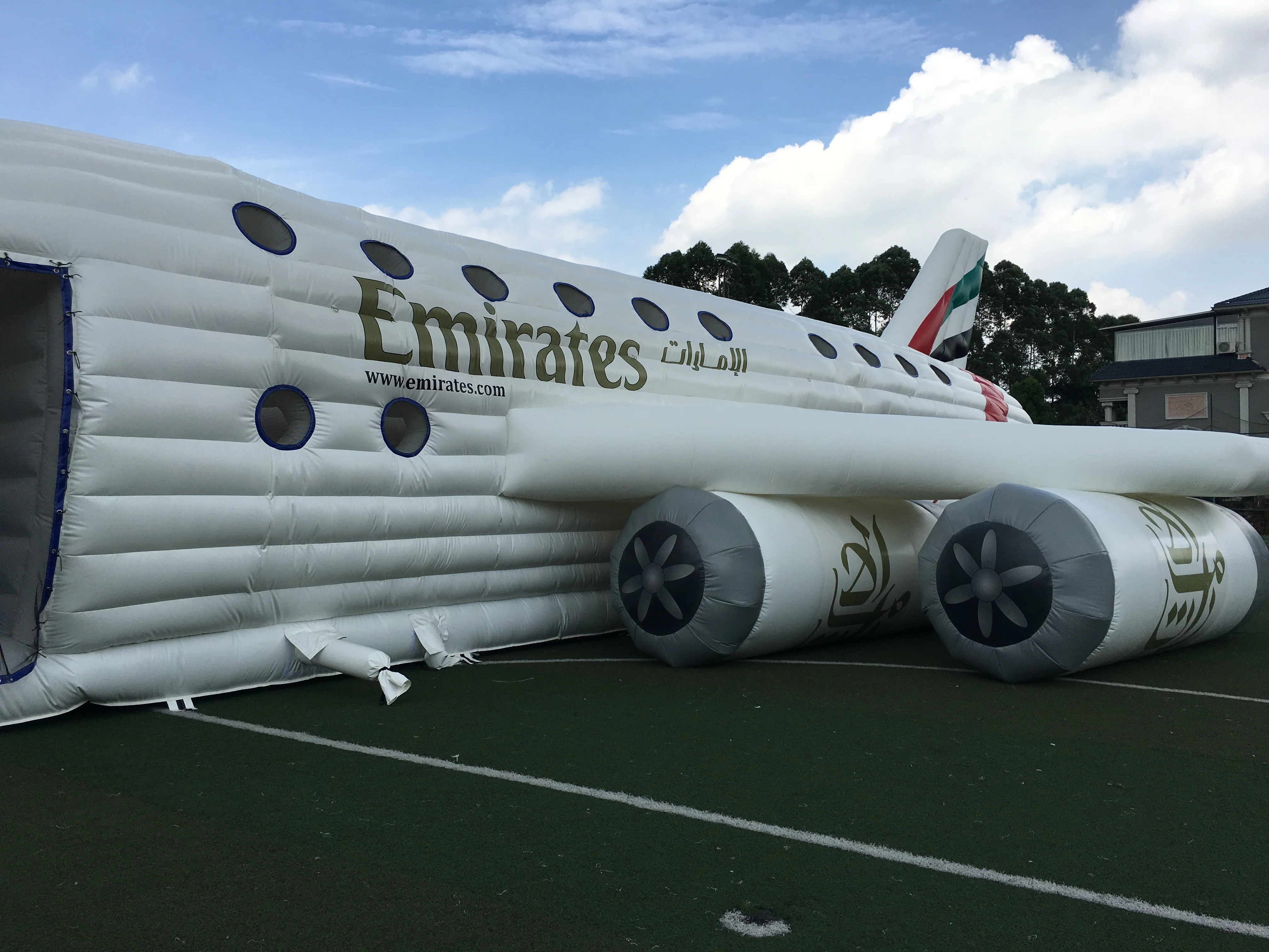 New  airplane inflatable obstacle course amusement park