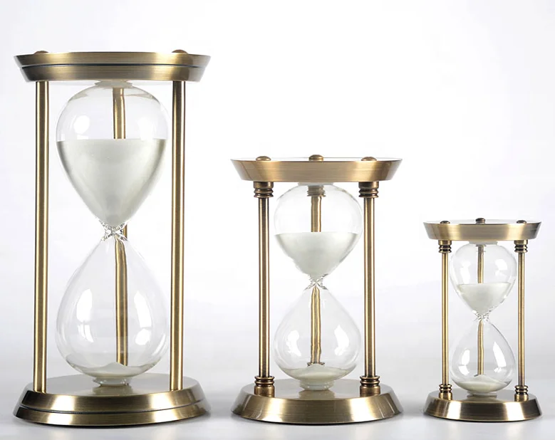 

Free Shipp 1pcs Awaglass Hand-blown Timer Clock Brass Hourglass Ampulheta Crafts Sand Clock Hourglass Timer Christmas, Black(sand) & clear(glass)