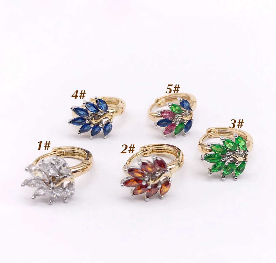 

yiwu Xuping Jewelry China Yiwu Small Commodity City hot sale 18K Gold Plated Fashion Huggies Earring jewelry For Women Jewelry