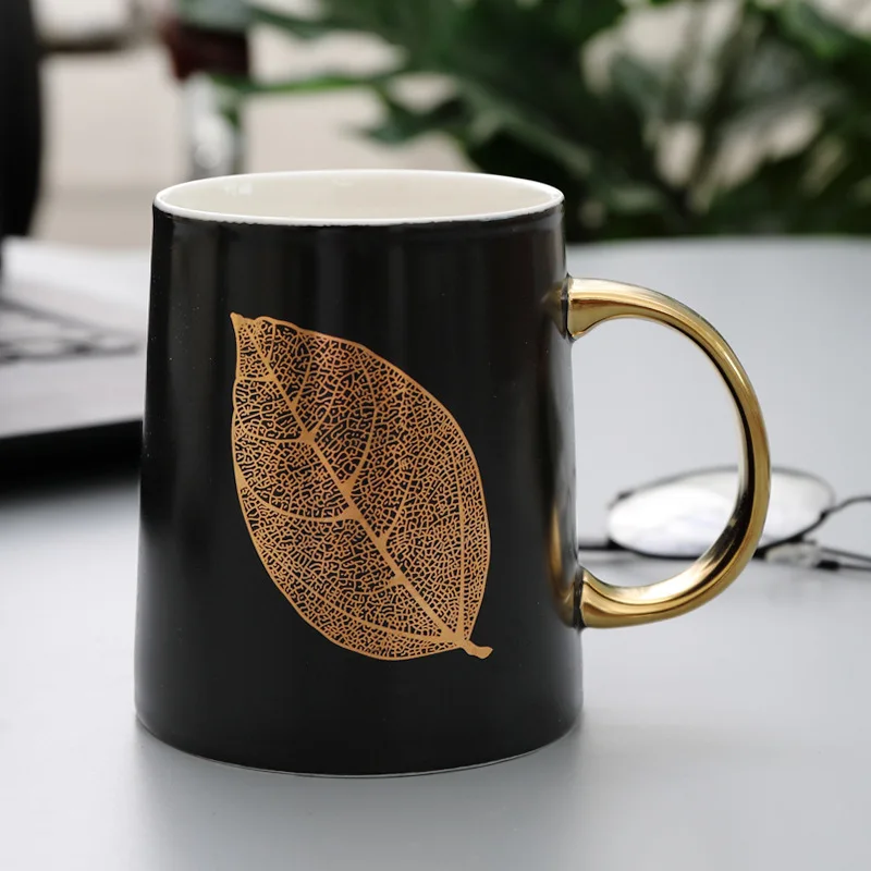 Zogift Custom Golden Leaf Foil Printing Personalized Matte Black And Gold Plated Handle Ceramic