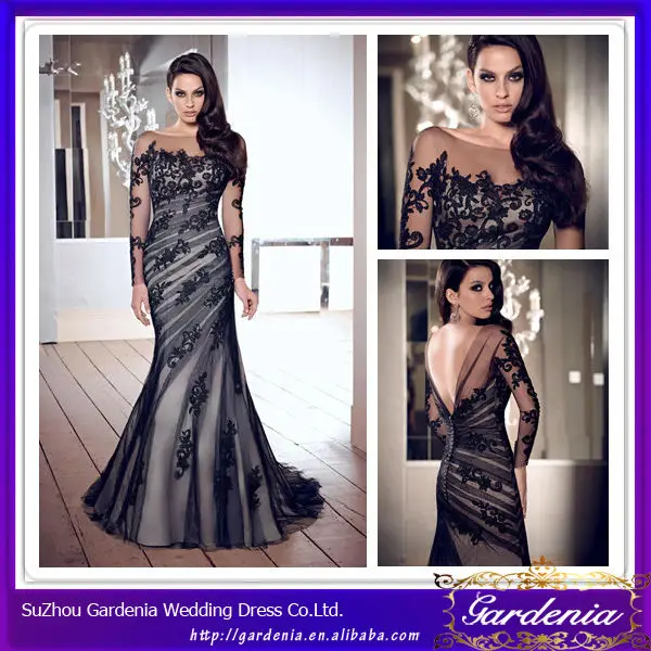 vestido preto com tule manga longa