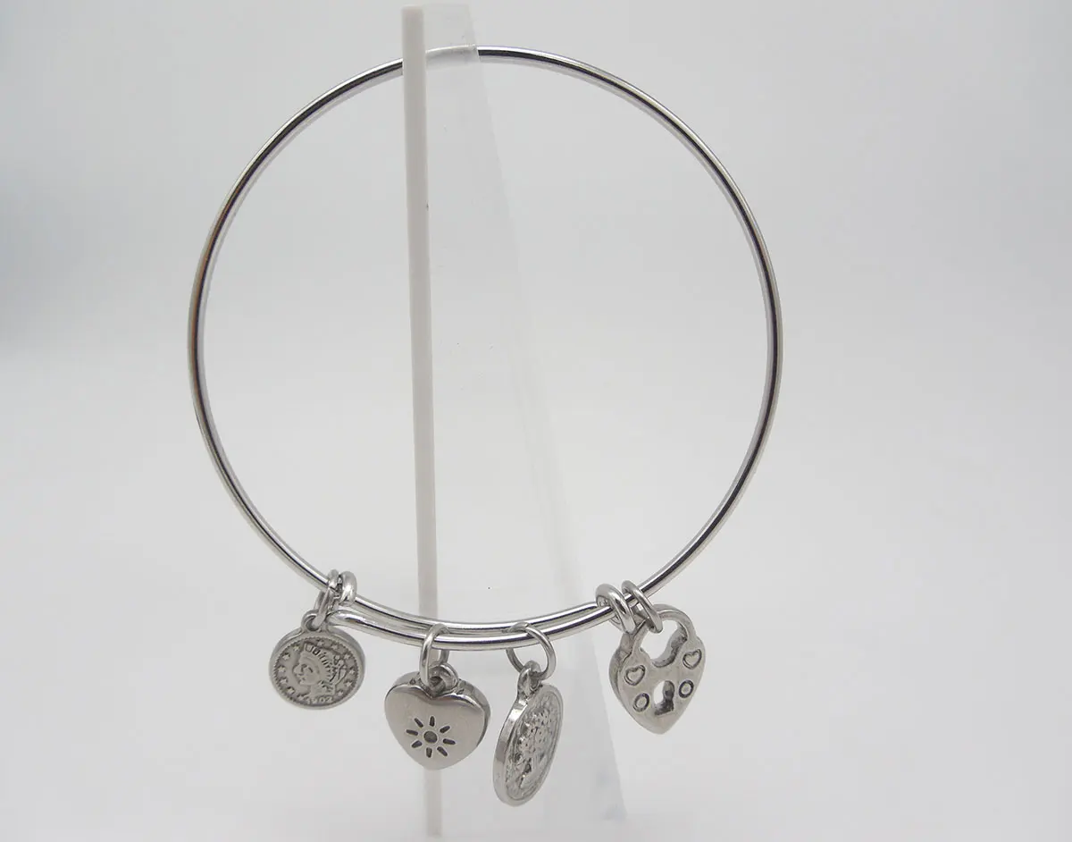 珠宝diy 制作镀铬不锈钢魅力圣奖章吊坠