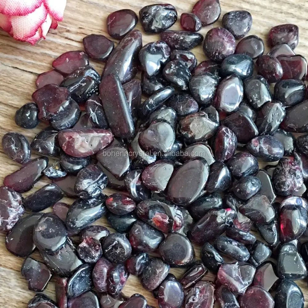 Asil granat taşı. Mineral özellikleri Asil granat taşı. Mineral özellikleri