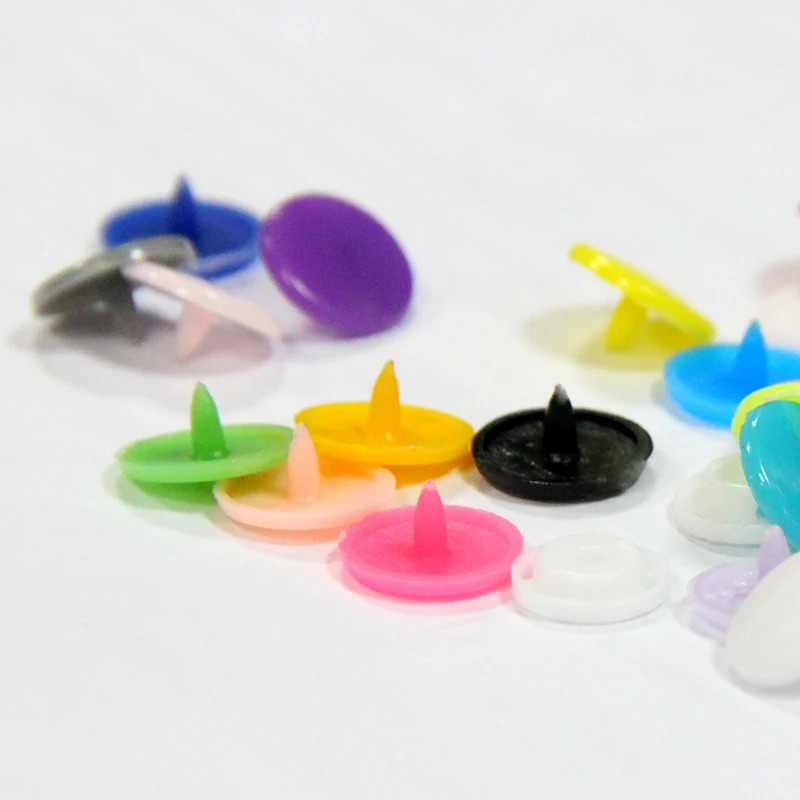

1000 SET Plastic T5 Snaps Button and Starter Set Poppers Pliers Tools