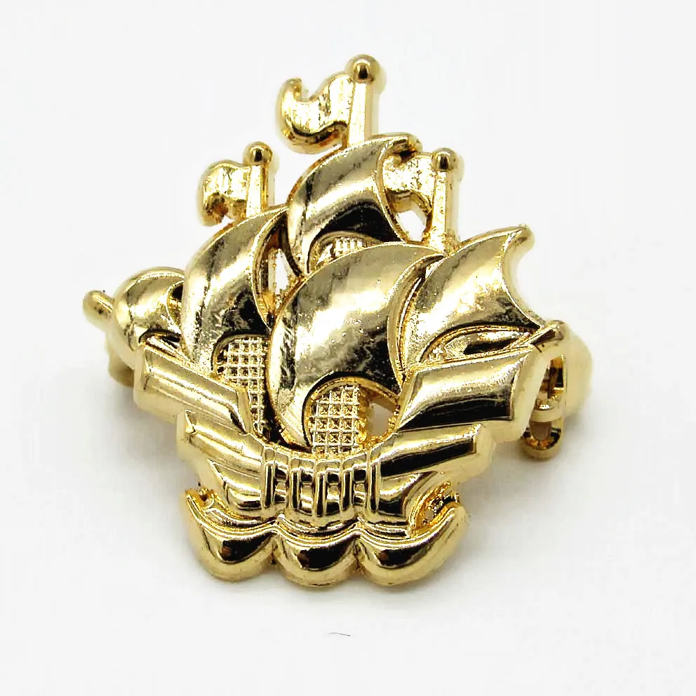 

Custom zinc alloy die casting with plating gold sailing boat badge , Metal gold sailing ship lapel pin badge, Custom color