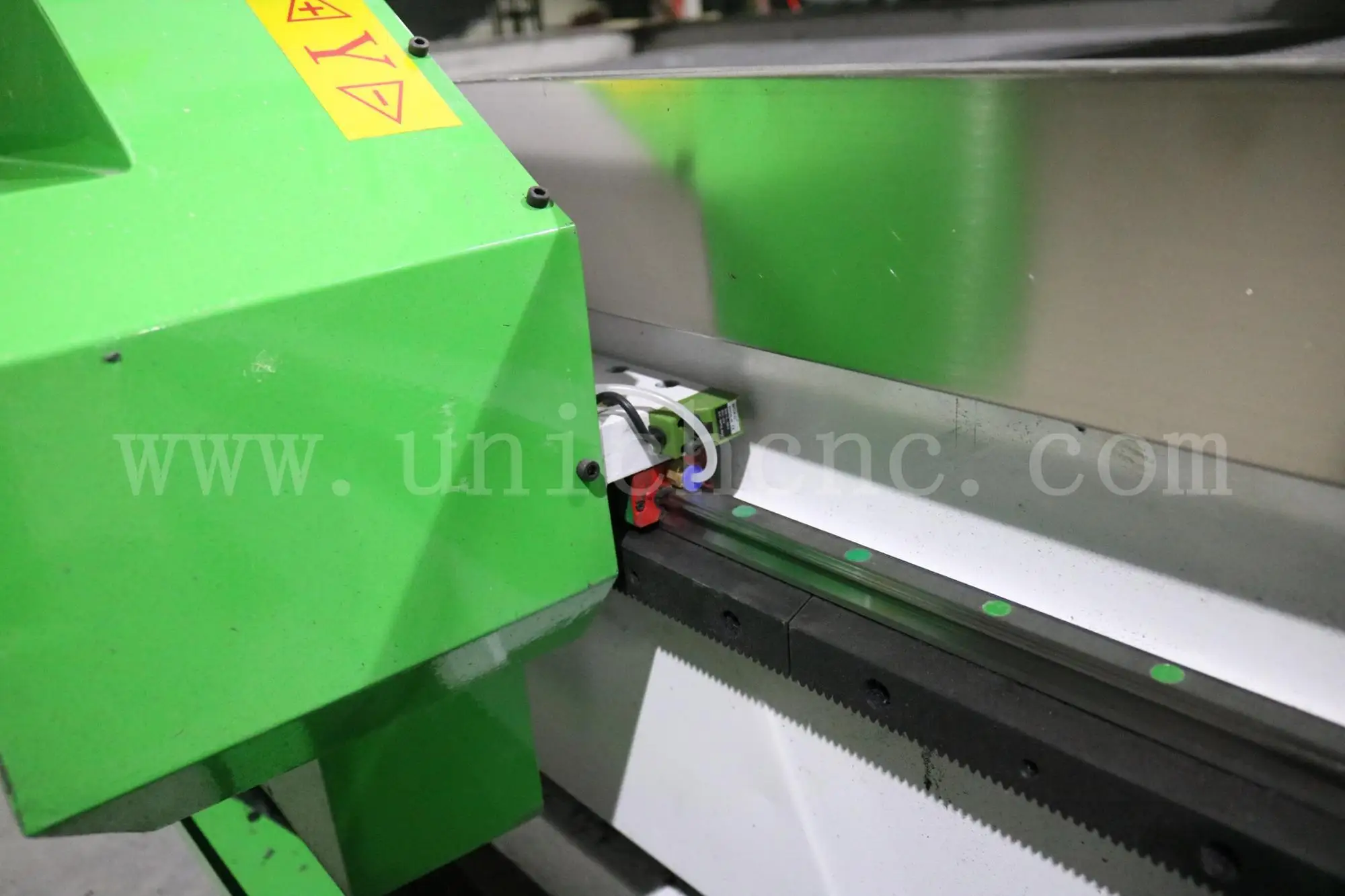 High configuration plywood cnc cutting 3 axis machine for door making