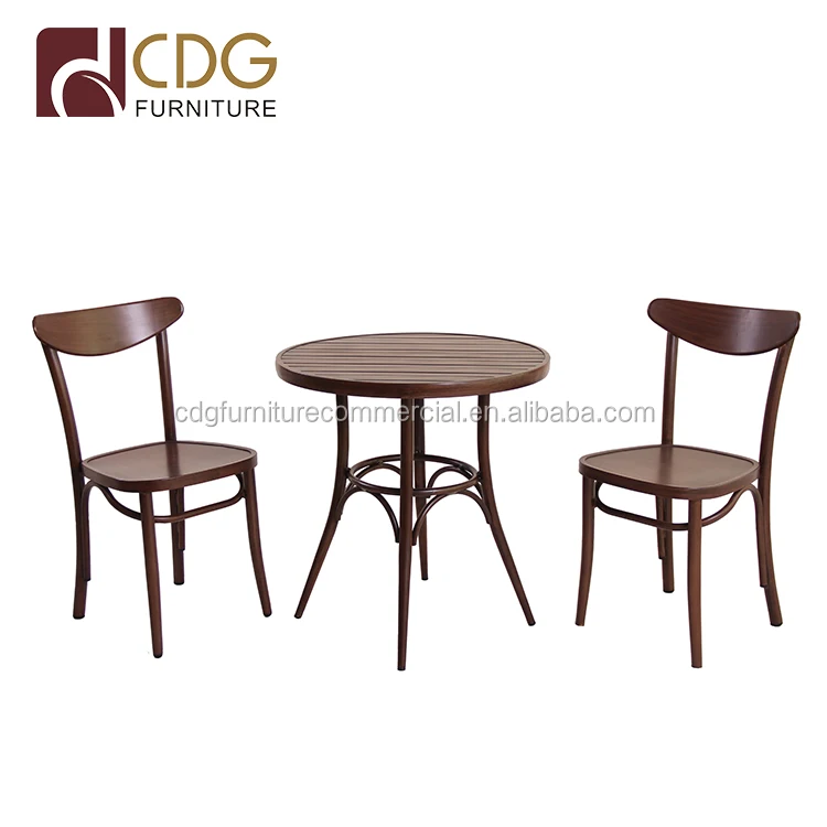 Handmade Commercial Furniture Round Light Wooden Finish Dinning Table