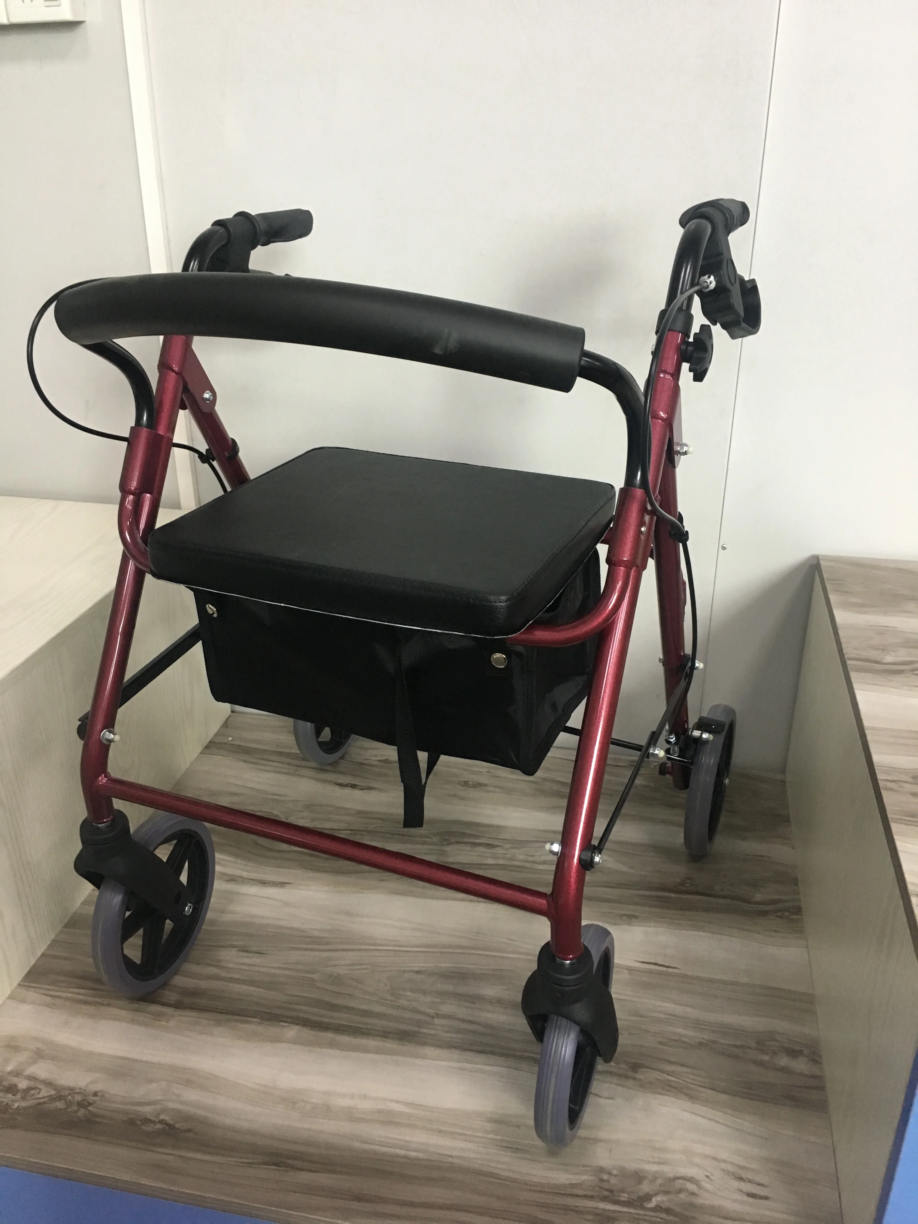 Aluminum Rollator 4 Wheel Walker Rollator With Seat And Basket Or Bag
