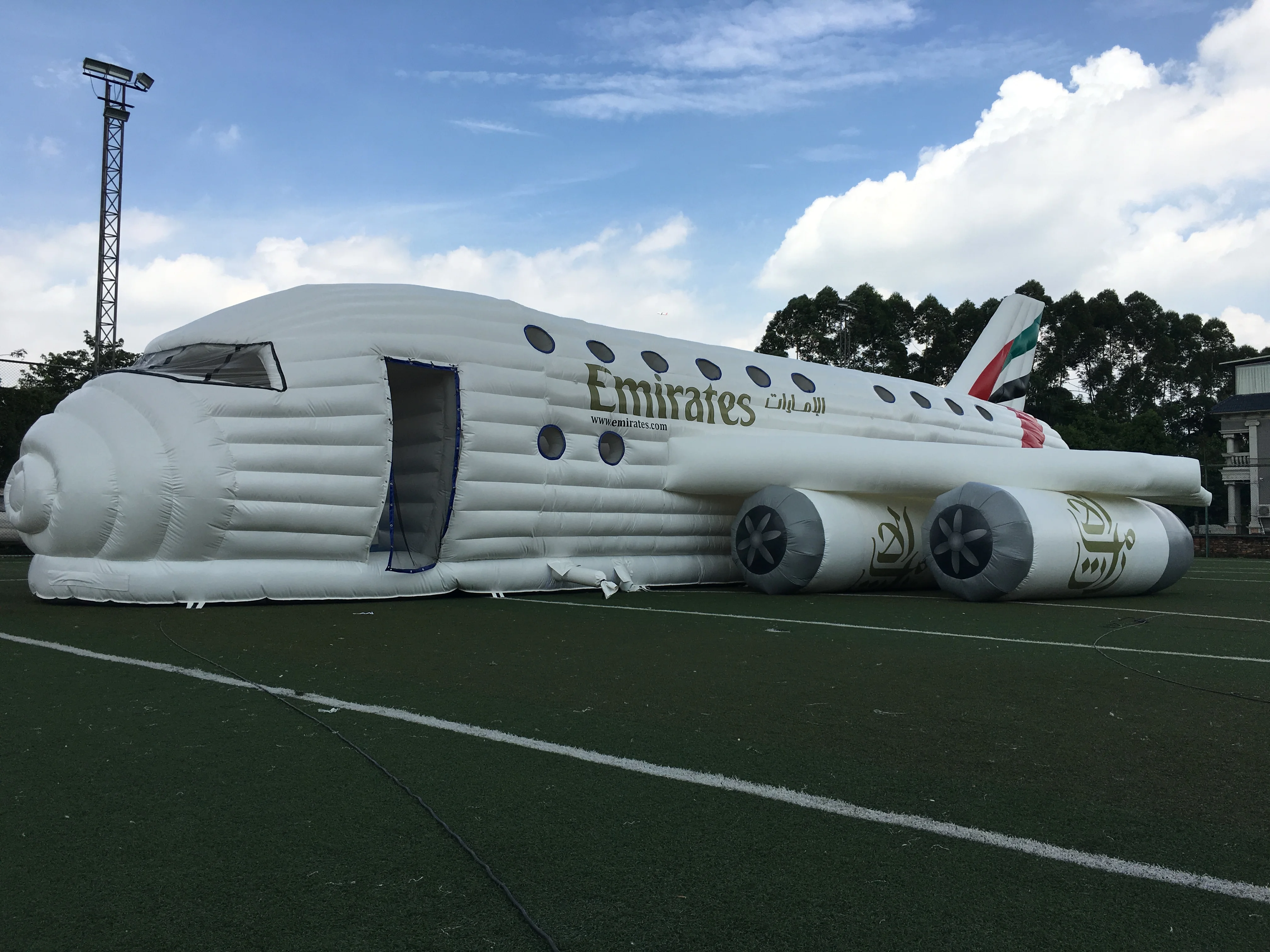 New  airplane inflatable obstacle course amusement park