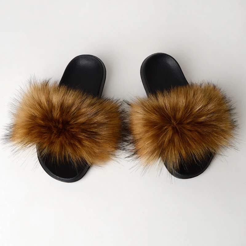 

Wholesale PVC Sole Plush Cute Woman Faux Slipper Raccoon Fur Soft Plush Pom Pom Sandals Slippers Sliders, Customized