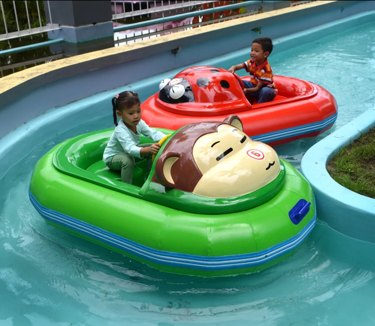 motorized bumper boats for pool costco