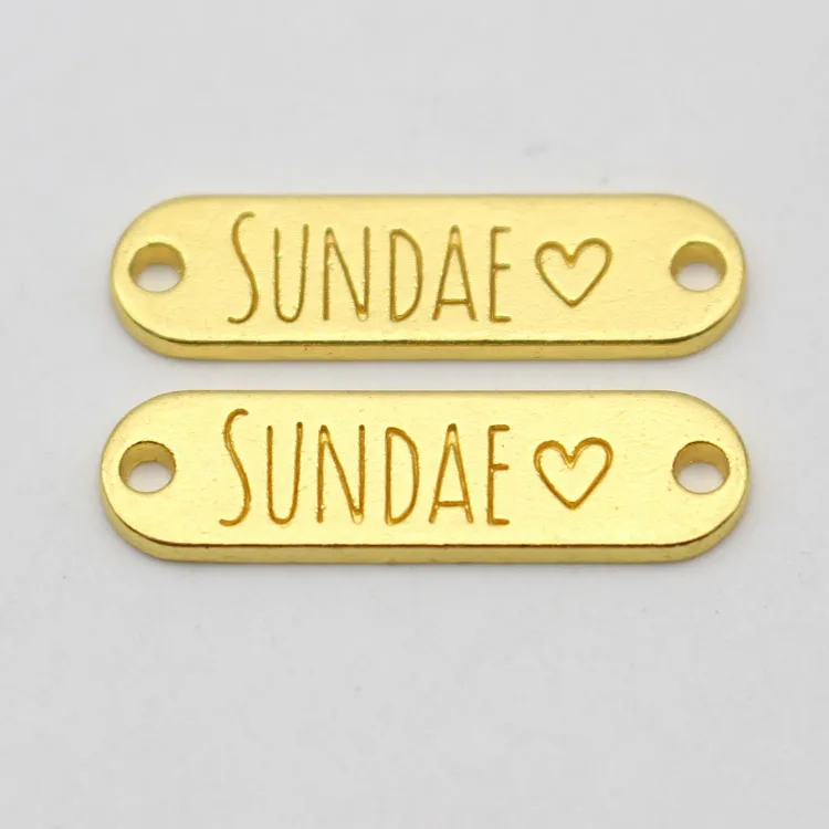 
custom fancy small two hole sewing gold name tag for scarf 