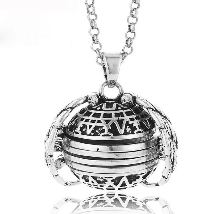 

Spot Wholesale Retro Pendant Multi-layered Open Photo Locket Aromatherapy Necklace, Picture