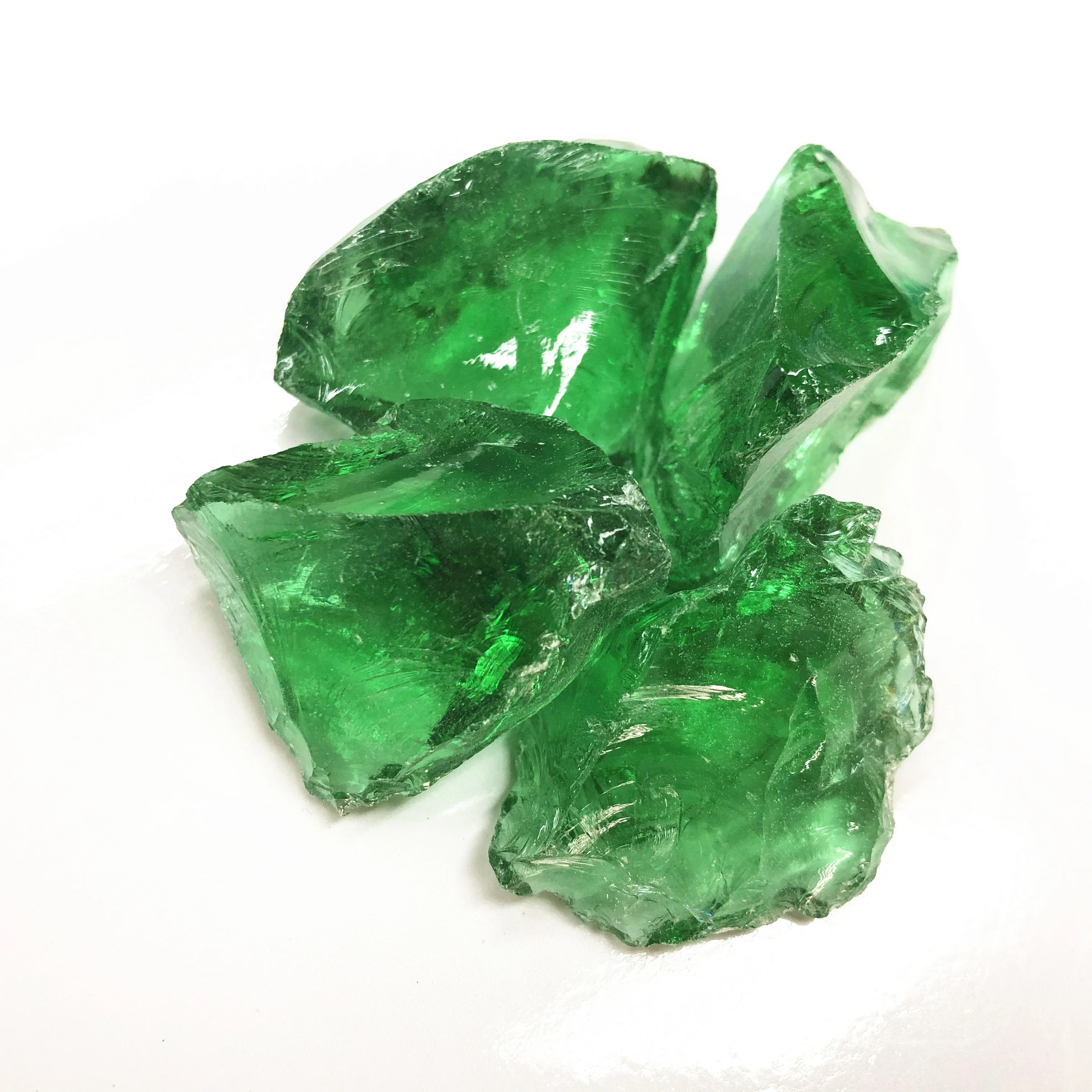 China Manufacturer Recycled Green Landscaping Glass Rocks Crushed Glass ...