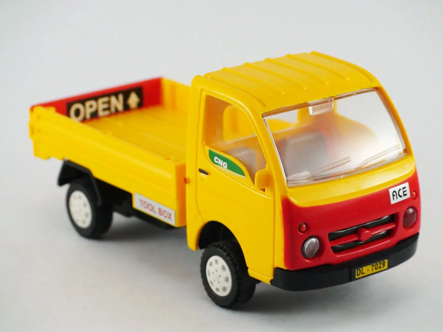 centy toys tata sumo