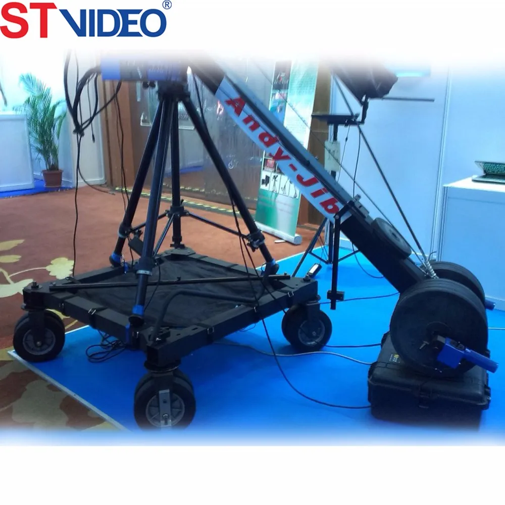 4 wheels tripod