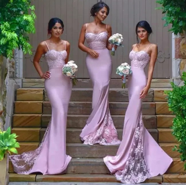 

Modern Women Satin and Lace Lilac Mermaid Bridesmaid Dress