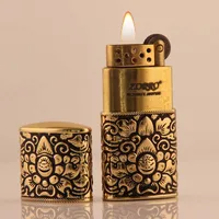 

Z531-02 China yanzhen zorro pure copper oil lighter with carved flower old-fashioned flint lighter wholesale