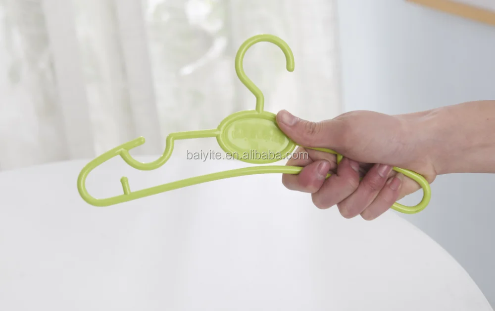 clothes hanger high quality.png