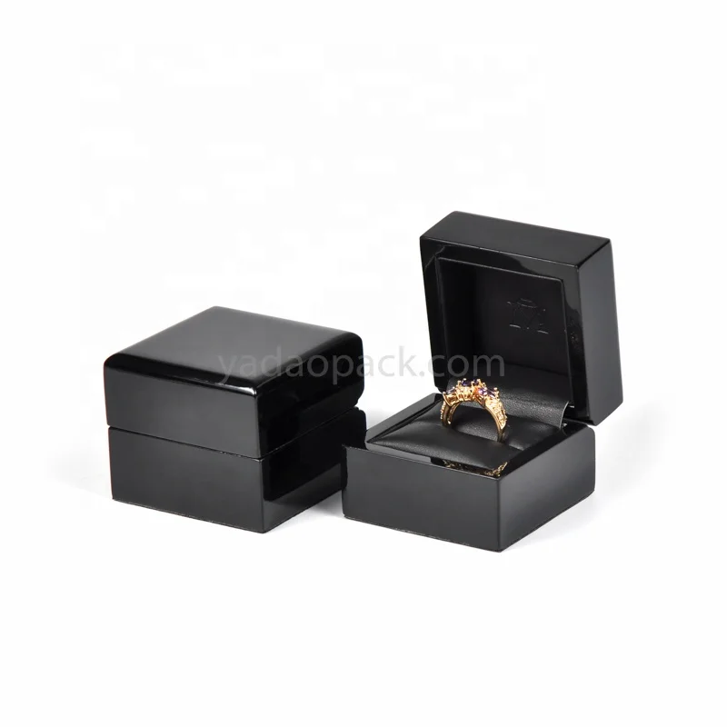 

glossy black lacquer wooden ring box leather ring slot box, Customized