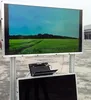 high quality free standing 82" light sensor4k All-weather outdoor LCD Advertising display/ digital signage