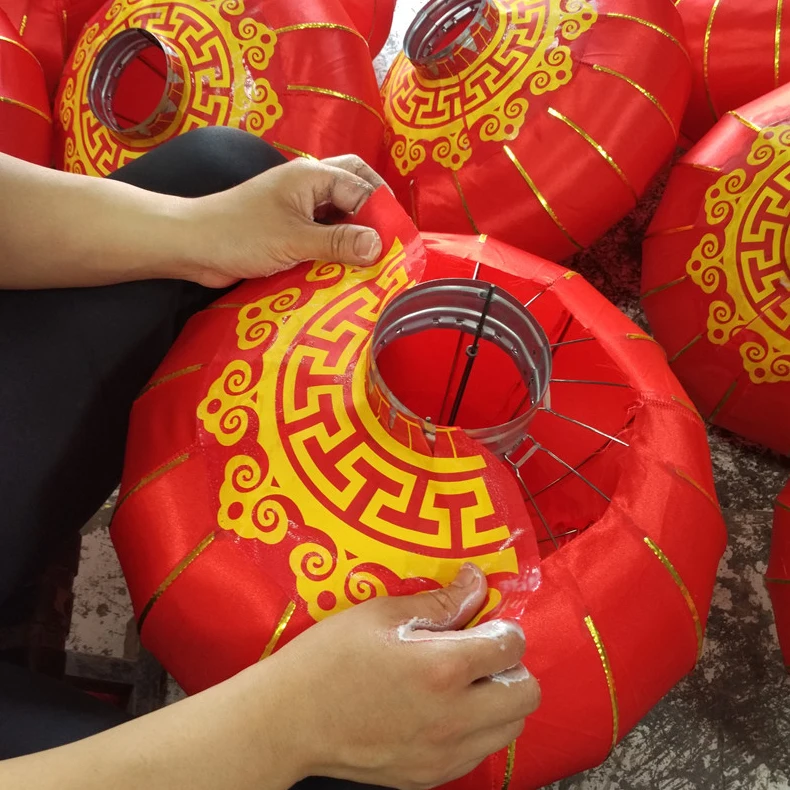 chinese red silk lanterns.jpg