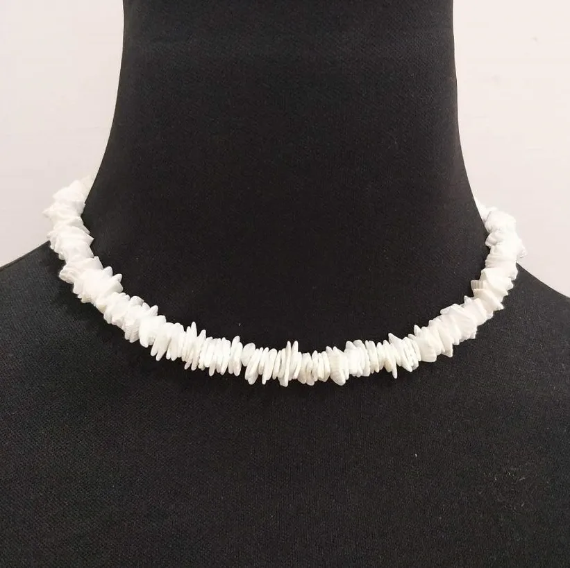 

Puka Shell Necklace White and Black Chips Men Women Choker Surfer Hawaiian Jewelry Shell Surf Puca Beads, White or rainbow