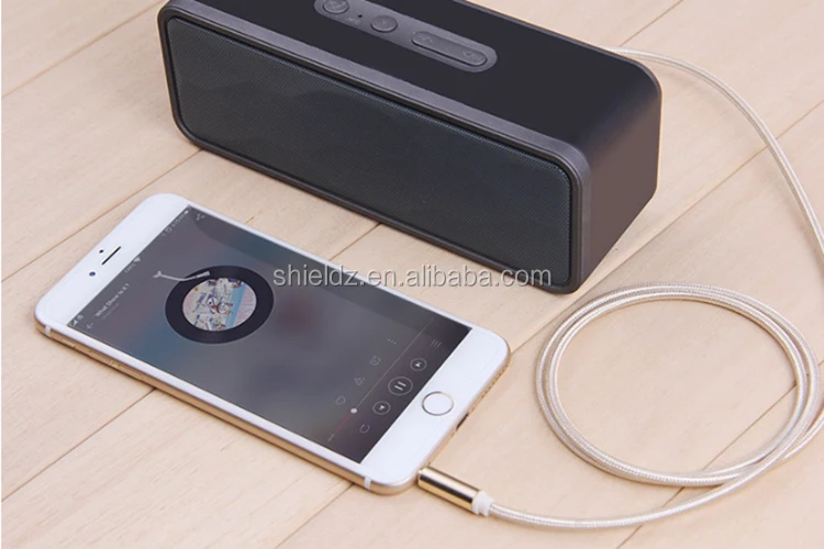 AUX Gold-8