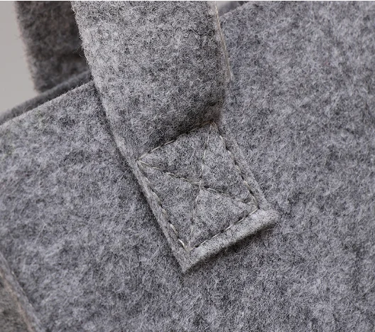 felt tote bag-3.png