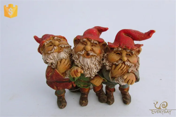 the seven dwarfs garden gnomes