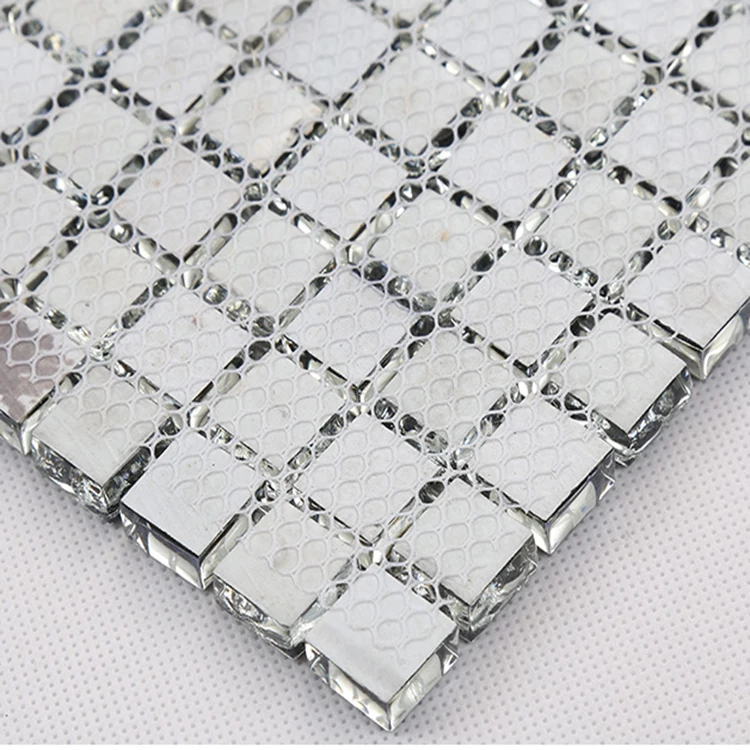 Trắng tinh thể thủy tinh Mosaic phòng tắm tường thiết lập gốm gạch