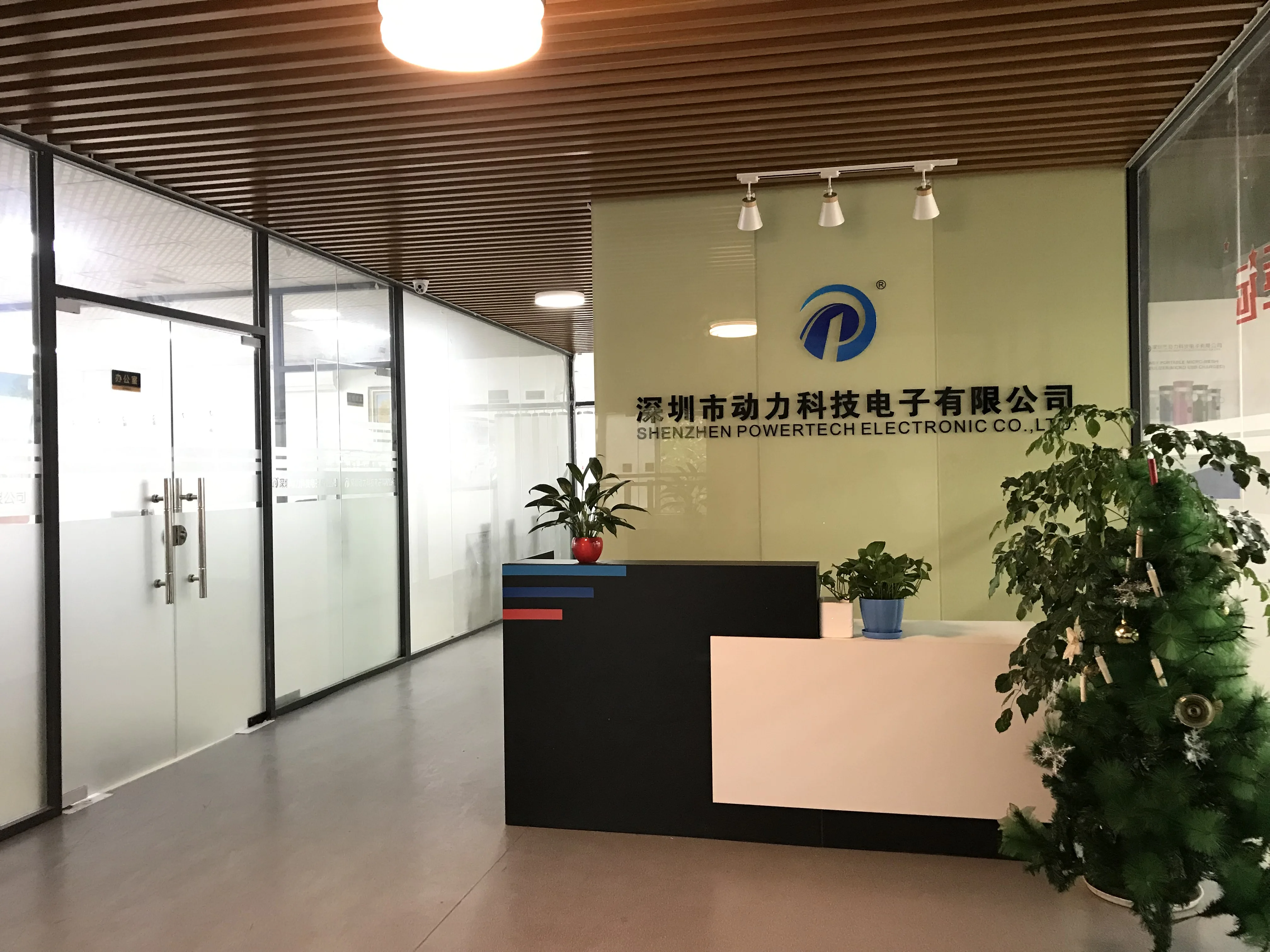 Electric Candle Christmas Tree Lights Flameless Flickering Tea Light