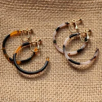 

Women Jewelry Square Triangle Hoop Acetate Acid Acrylic Clip on Earrings Deep Tortoiseshell Geometric Clip on Earrings For Girls