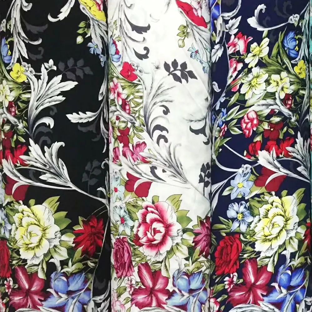 
The high-quality 100% spun rayon printed fabric 