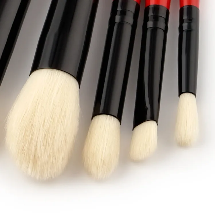 makeup brush kit.jpg