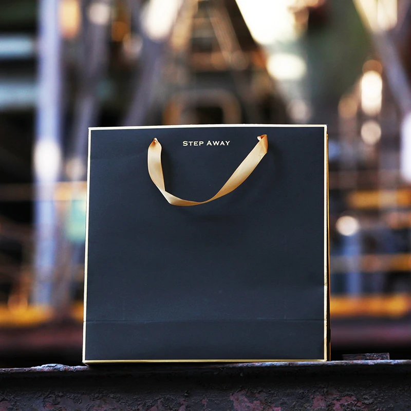 Custom Brand Name Printing Craft Paper Bag Shopping Bags Luxury